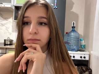 oraleeprouty live on CamSoda