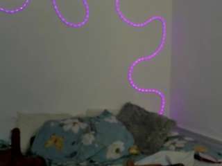 Adisson-petitte live cam preview