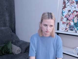 zeldawesner Live Webcam on CamSoda