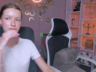 layla-moon1
