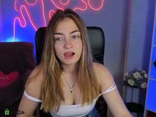 layla-moon1