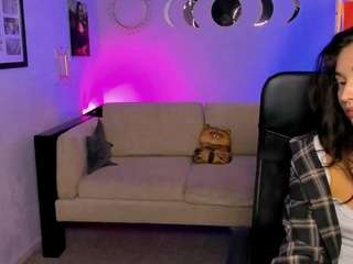 layla-moon1