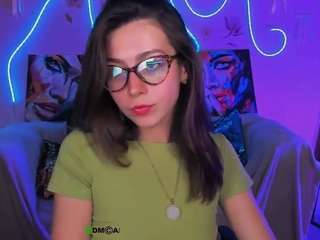 layla-moon1's live room