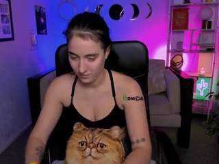 layla-moon1