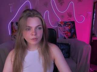 layla-moon1