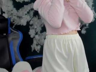 Lil-Zoraa live cam — ass, no drinking, young adult
