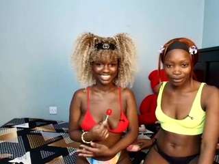 YolandaBlue live cam preview