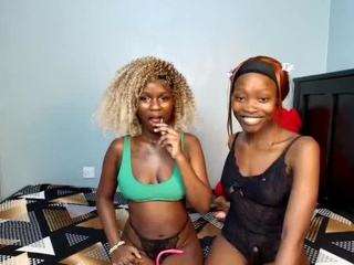YolandaBlue live cam preview