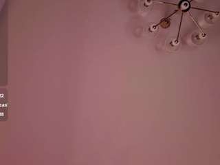 NaomiStation live cam preview