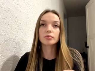 AdrieneMihor live cam