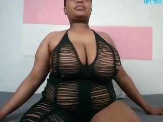 bigtittisxx