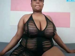 bigtittisxx