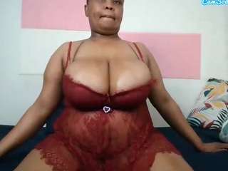 bigtittisxx