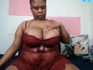 bigtittisxx