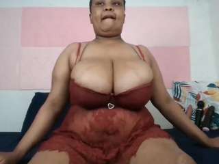 BIGTITTISXX