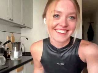 carylonmordhorst live on CamSoda