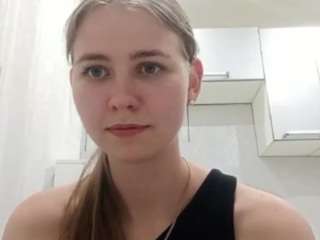 eloistyrol Live Webcam on CamSoda