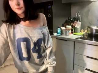 keelymathenia's live room