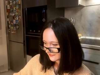 keelymathenia's live room