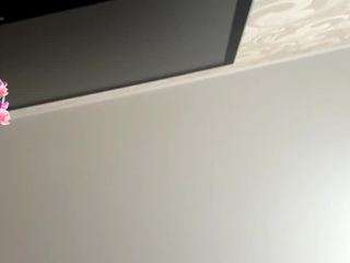 NerissaKapusniak live cam preview
