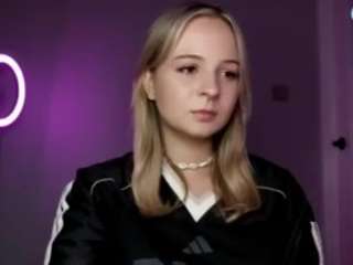 xochitlzamudio Live Webcam on CamSoda