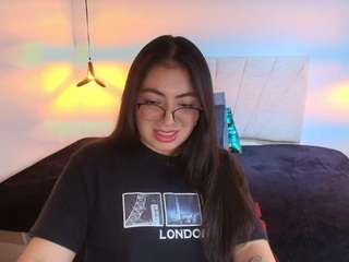 Mia-Wils live cam preview