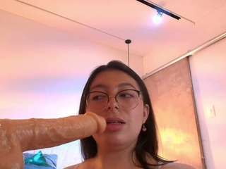 Mia-Wils live cam preview