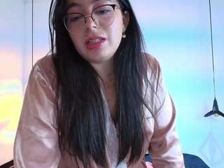 Mia-Wils live cam preview
