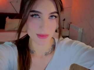 caroline-prescott2