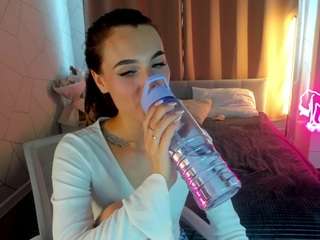 caroline-prescott2