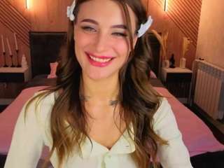 caroline-prescott2