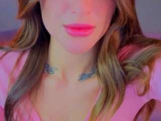 Caroline live cam preview