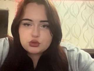emmasheets live on CamSoda