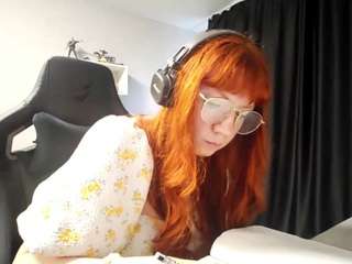 le modèle maontko est en webcam porno dans un show sur le site camsoda, il possède les tags suivants: ahegao,solo,natural,nature,no drinking,no smoking,pov,red hair,shaved pussy,skinny,solo show,lingerie,spank,spanking,striptease,tease,twerk,upskirt,wet,yoga