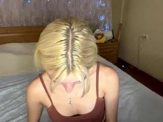 LaraKonzen live cam preview