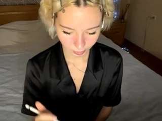 LaraKonzen live cam preview
