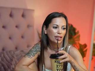 NicoleJoyce