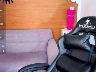sara-lux-t