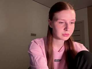 Mary live cam preview