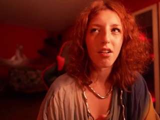 le modèle susanbaynes est en webcam porno dans un show sur le site camsoda, il possède les tags suivants: anal,pussy,granny,horny,lesbian,middle aged,naked,no drinking,orgasm,pov,red hair,full nudity,sex toys,shaved pussy,squirter,strapon,strip,tease,teen 18,wet