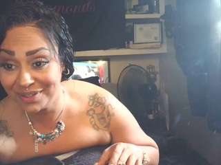 lushdiamondz Live Webcam on CamSoda