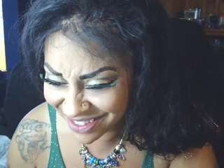 lushdiamondz webcam model