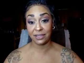 lushdiamondz's CamSoda show and profile