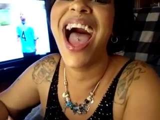 lushdiamondz Live Webcam on CamSoda