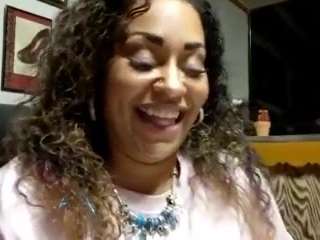 Live webcam model lushdiamondz on Soda Cams