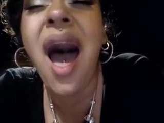 Live webcam model lushdiamondz on Soda Cams