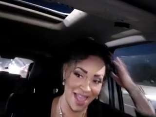 lushdiamondz's CamSoda show and profile