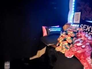 lushdiamondz, female webcam model,  years old, on live webcam