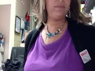 LushDiamonds live cam