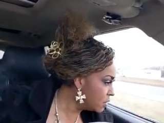 lushdiamondz's CamSoda show and profile